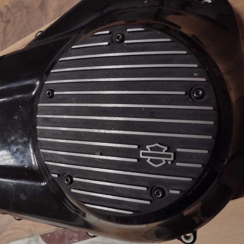 Harley Davidson derby cover mounted to Milwaukee 8 Softail outer primary